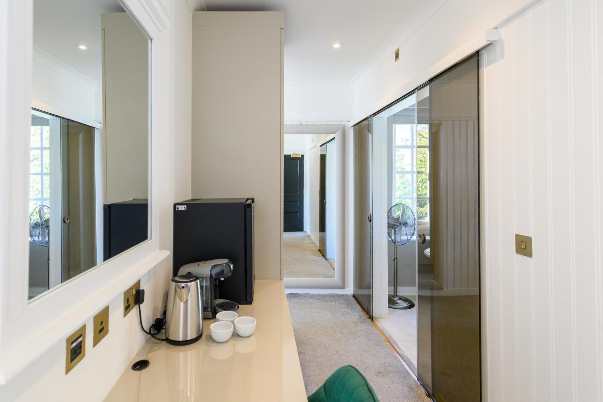Holm House - Luxury Seaside Retreat Penarth Exterior foto